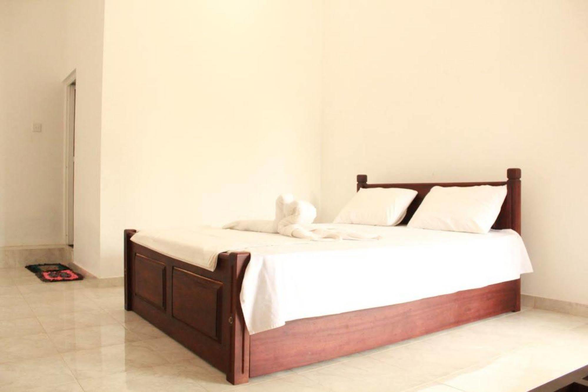 טיסמהרמה Pearl City Hotel מראה חיצוני תמונה