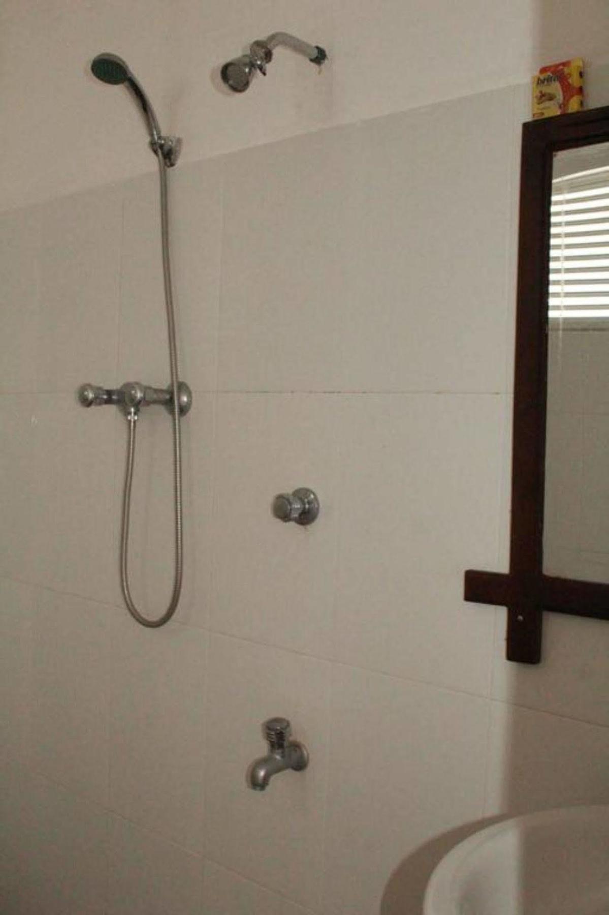 טיסמהרמה Pearl City Hotel מראה חיצוני תמונה