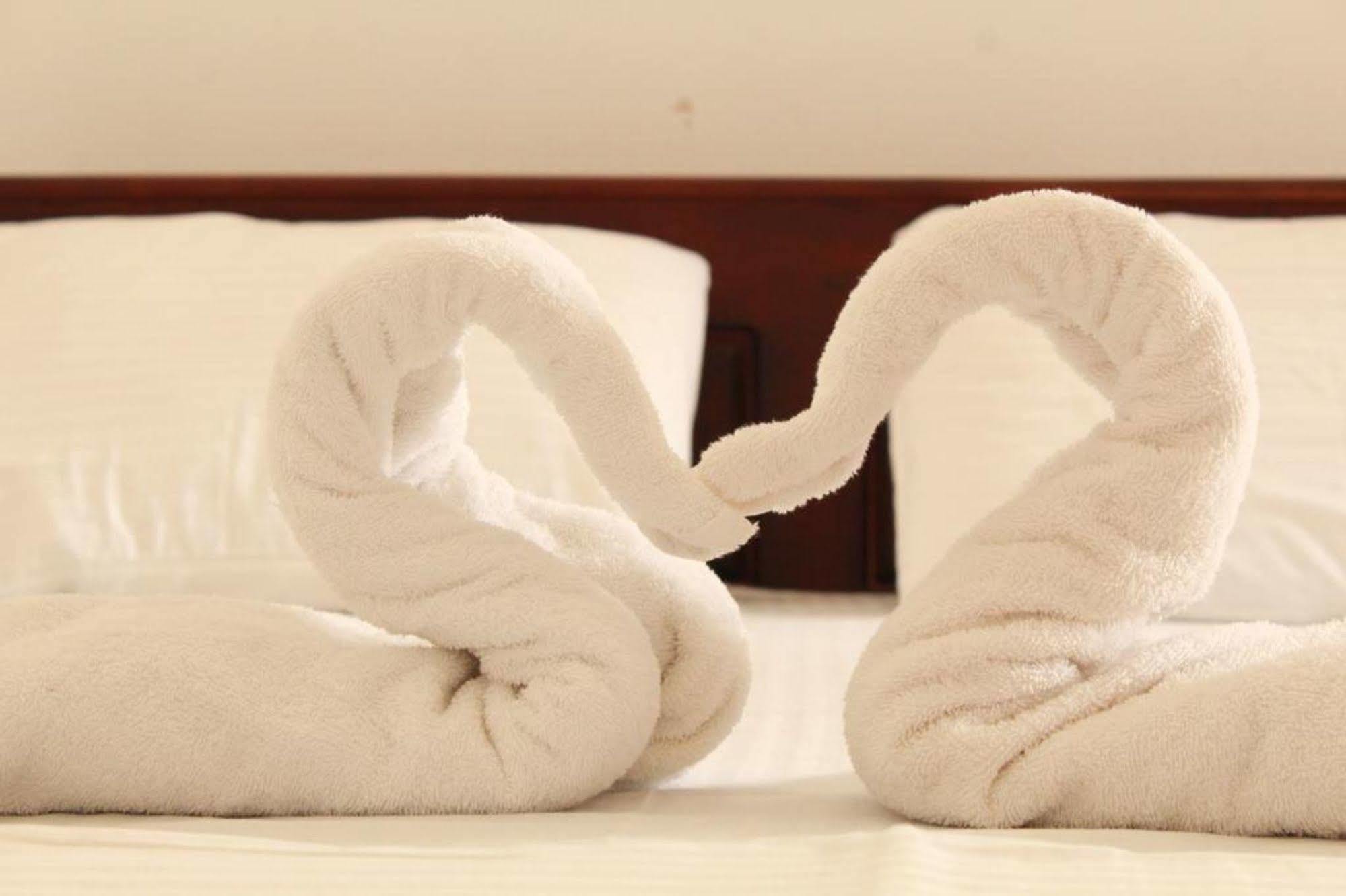 טיסמהרמה Pearl City Hotel מראה חיצוני תמונה